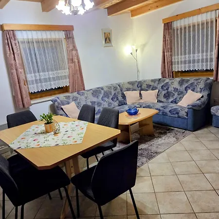 Moelltaler Ferienhaeuser Tatil parkı Großkirchheim